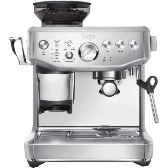 SAGE SES876BSS pákové espresso, 1850 W, vestavěný mlýnek, nahřívání šálků, napařovací tryska, mléčné receptury